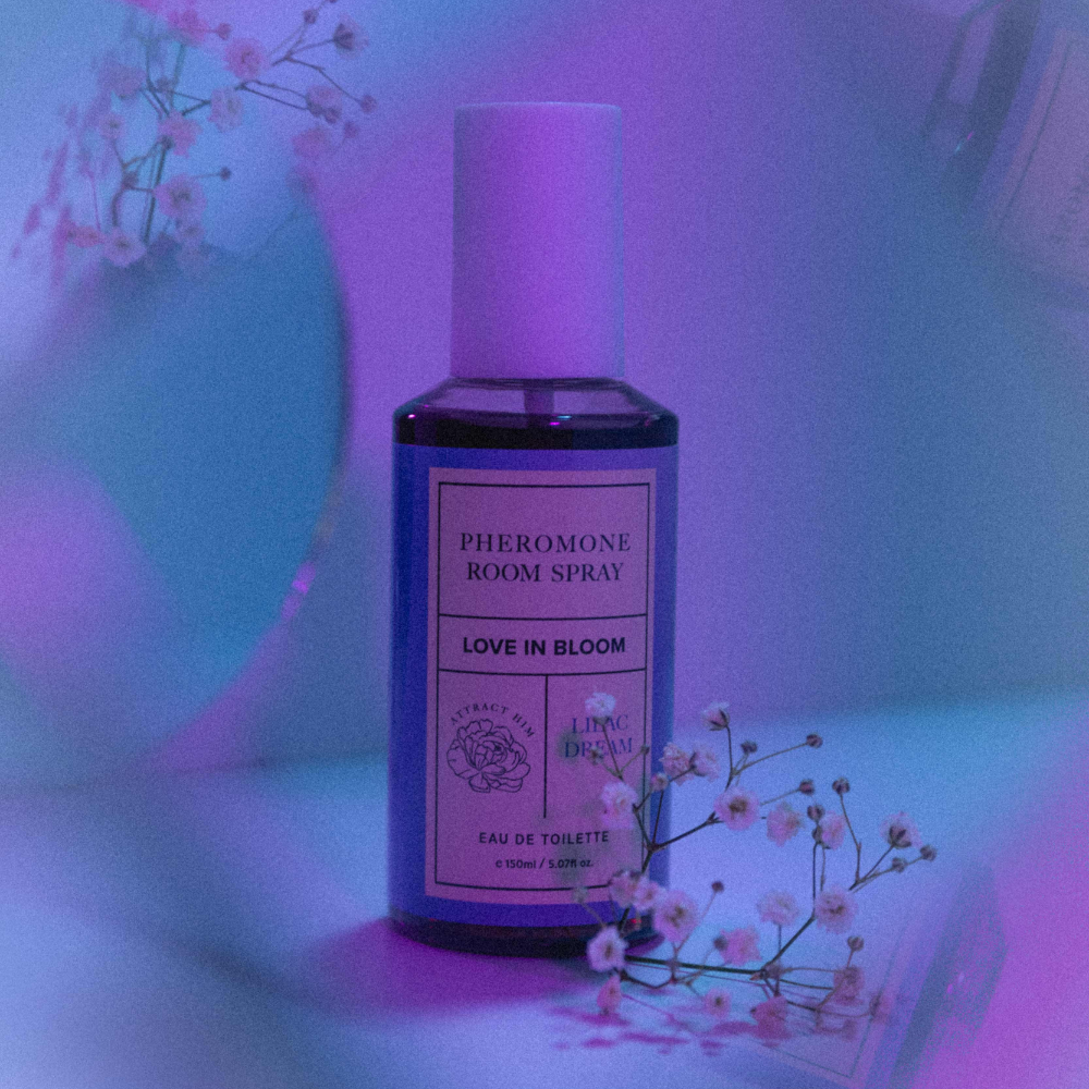 Eye of Love Love in Bloom pheromone room spray 